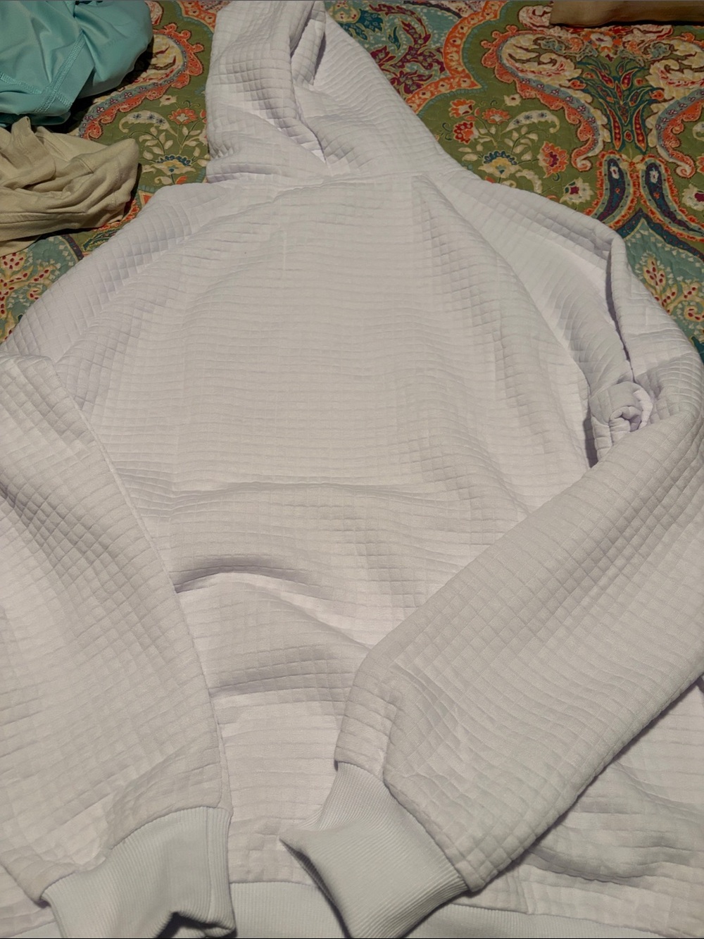 Men's White Quilted Hoodie Sweater - Picture 5 of 5